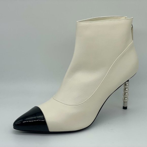 CHANEL 20C Leather Patent Cap Toe CC Pearl Track Heels Booties Ankle Boots - Picture 3 of 13
